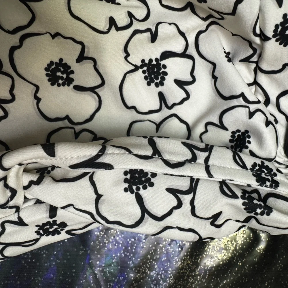Elegant Floral Women's Mini Skirt